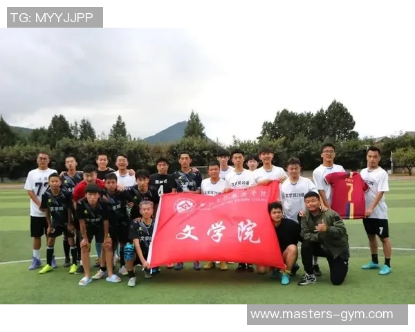 张秀英专访：从绿茵场到人生舞台的足球旅程回顾与展望